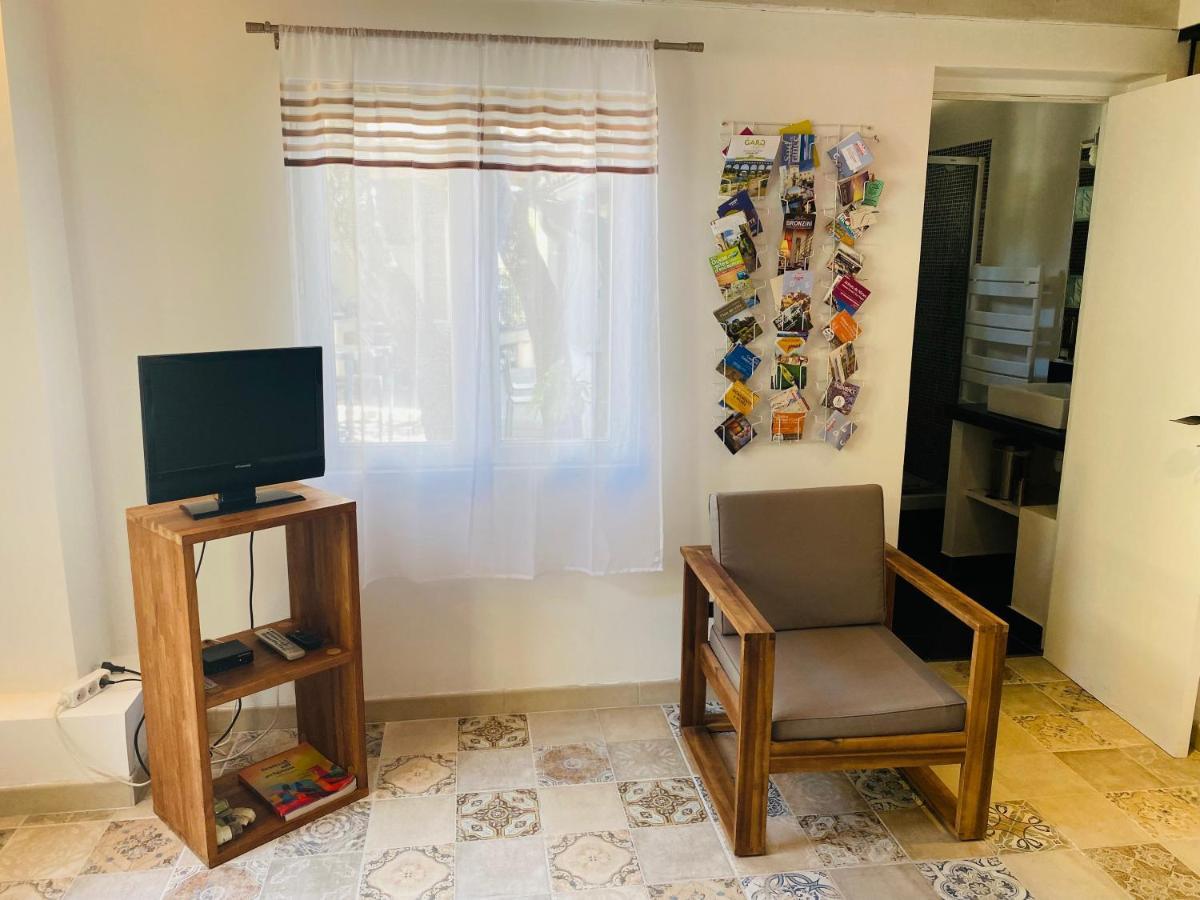 Studio Tudo Bem Villeneuve-lès-Avignon Dış mekan fotoğraf